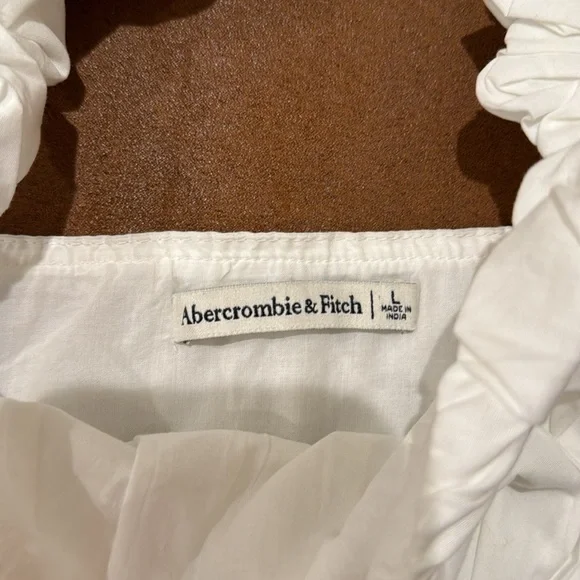 Abercrombie and Fitch Poplin Scrunch Strap Set Top - Picture 5 of 7